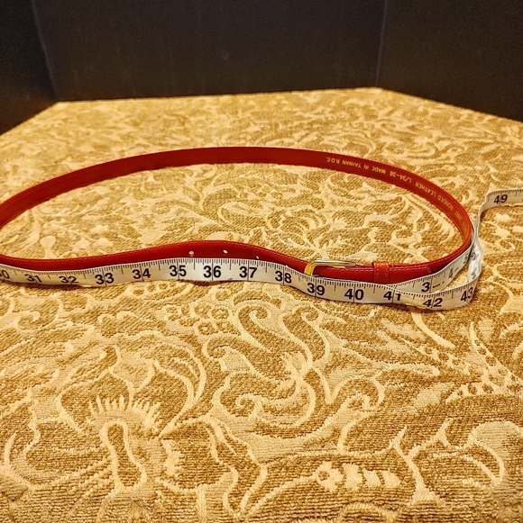 🍒 Lovely Vintage 70's Cherry Red Genuine Bonded Leather & Gold Belt - M/L - Picture 15 of 16